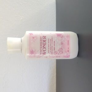 B&BW Winterberry Wonder 24-Hour Body Lotion